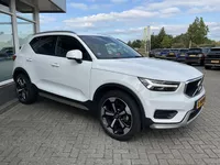 Volvo XC40 1.5 T2 Momentum Foto