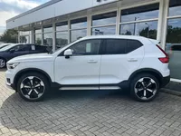 Volvo XC40 1.5 T2 Momentum Foto