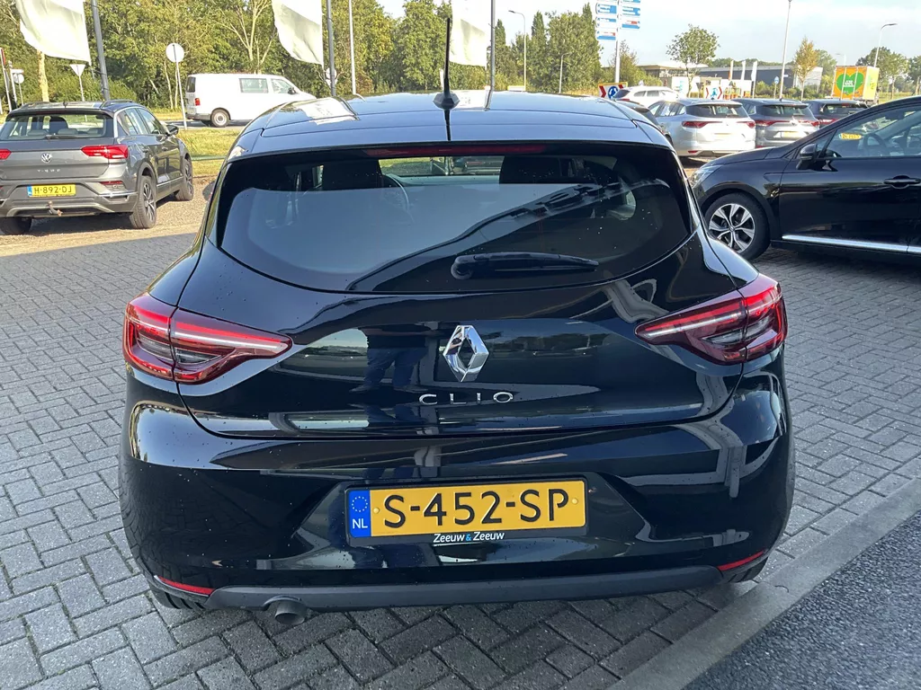 Renault Clio 1.0 TCe 90 Equilibre Renault Clio 1.0 TCe 90 Equilibre