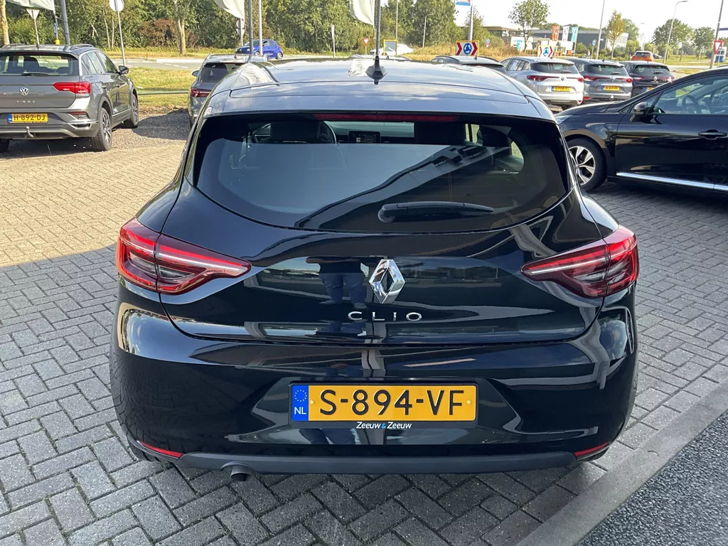 Renault Clio 1.0 TCe 90 Equilibre Renault Clio 1.0 TCe 90 Equilibre