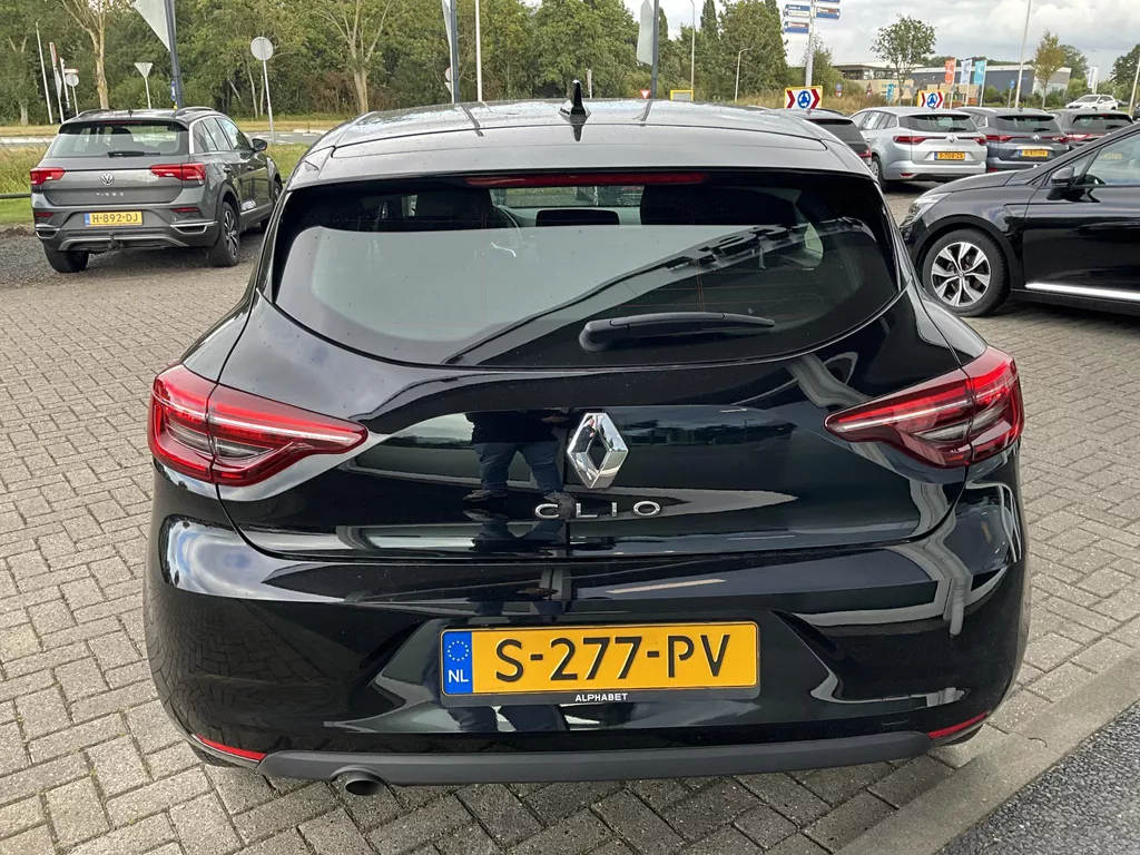 Renault Clio 1.0 TCe 90 Equilibre Renault Clio 1.0 TCe 90 Equilibre