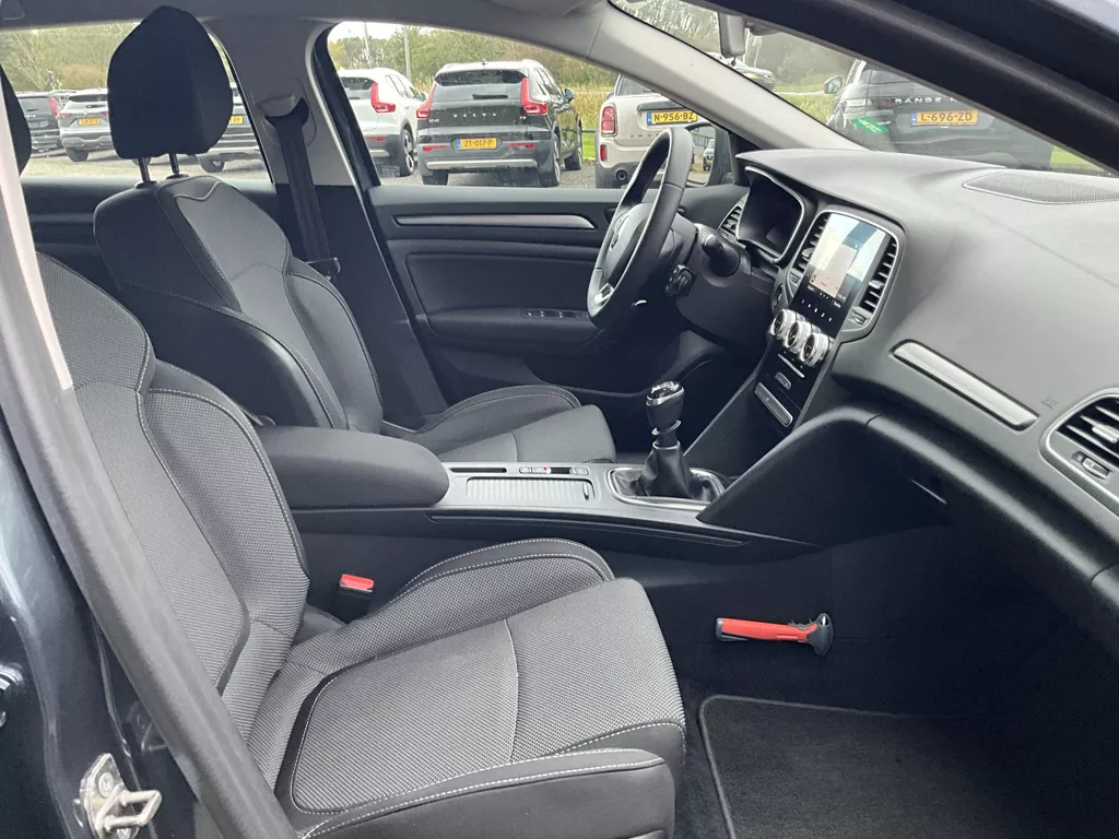 Renault Mégane Estate 1.3 TCe 140 Equilibre Renault Mégane Estate 1.3 TCe 140 Equilibre