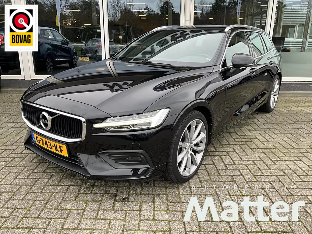Volvo V60 2.0 T4 Momentum Pro Polerstar