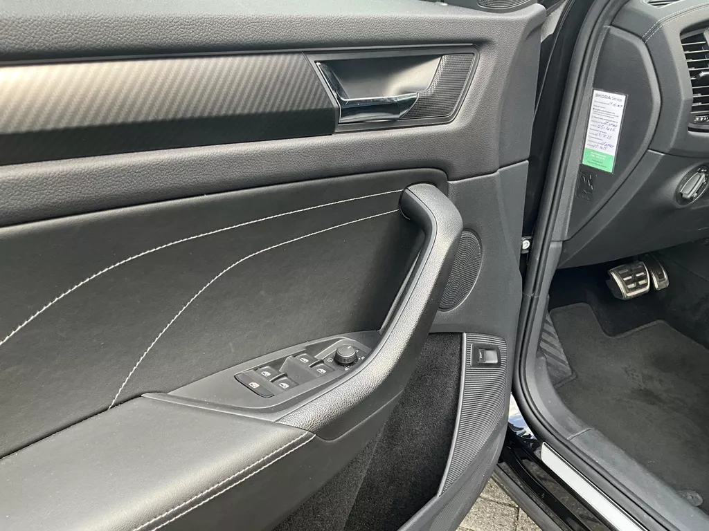 Skoda Kodiaq 1.5 TSI Sportline Business Leer Skoda Kodiaq 1.5 TSI Sportline Business Leer