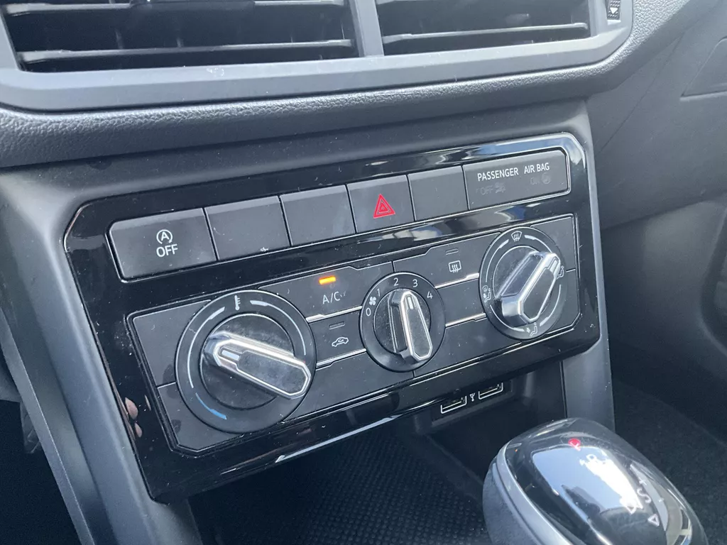 Volkswagen T-Cross 1.0 TSI Life Volkswagen T-Cross 1.0 TSI Life